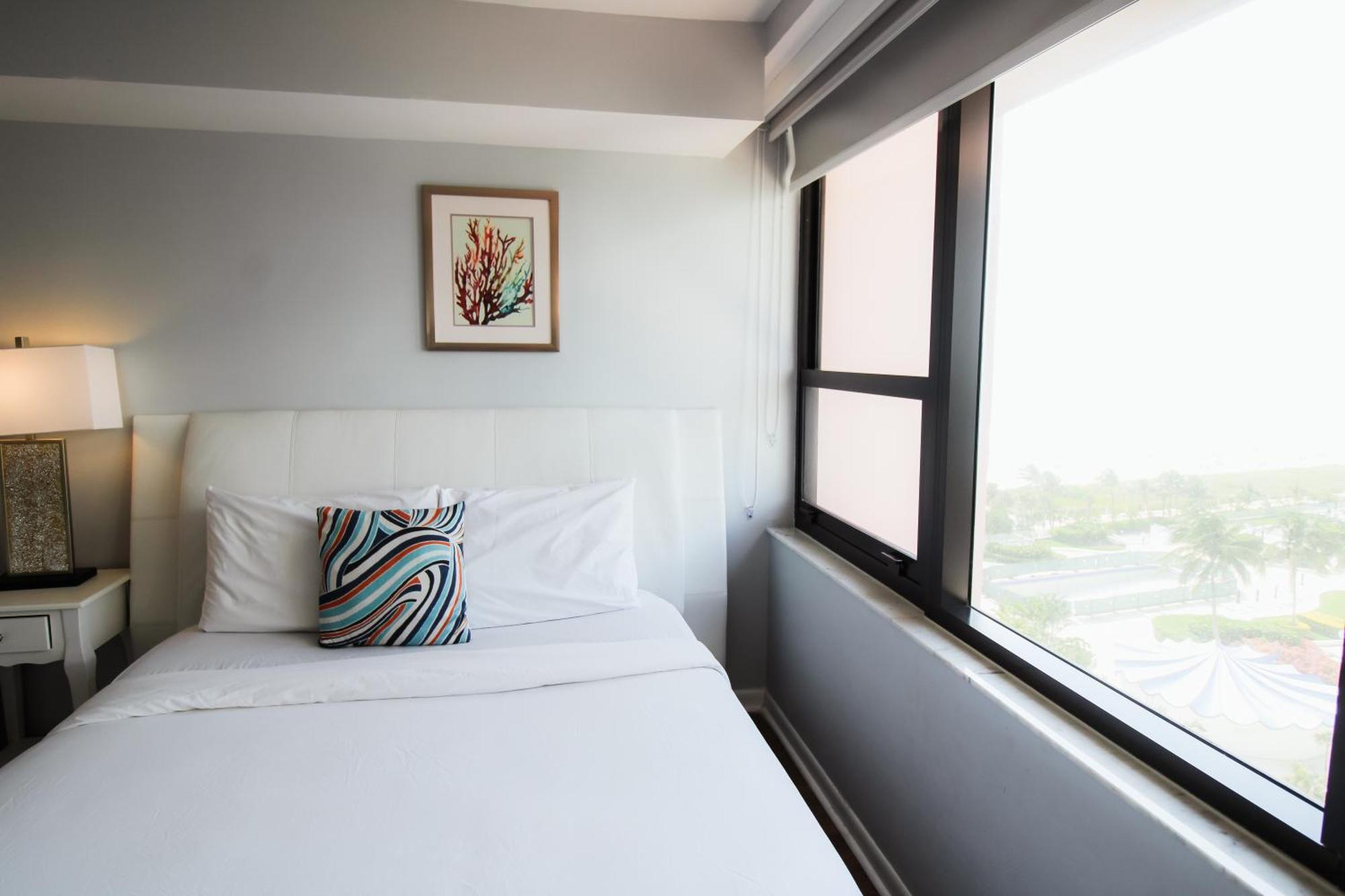 Alexander 1209 Beachfront Condo With 2 Pools , Beach Access, Sauna, Stores ไมอามีบีช ภายนอก รูปภาพ