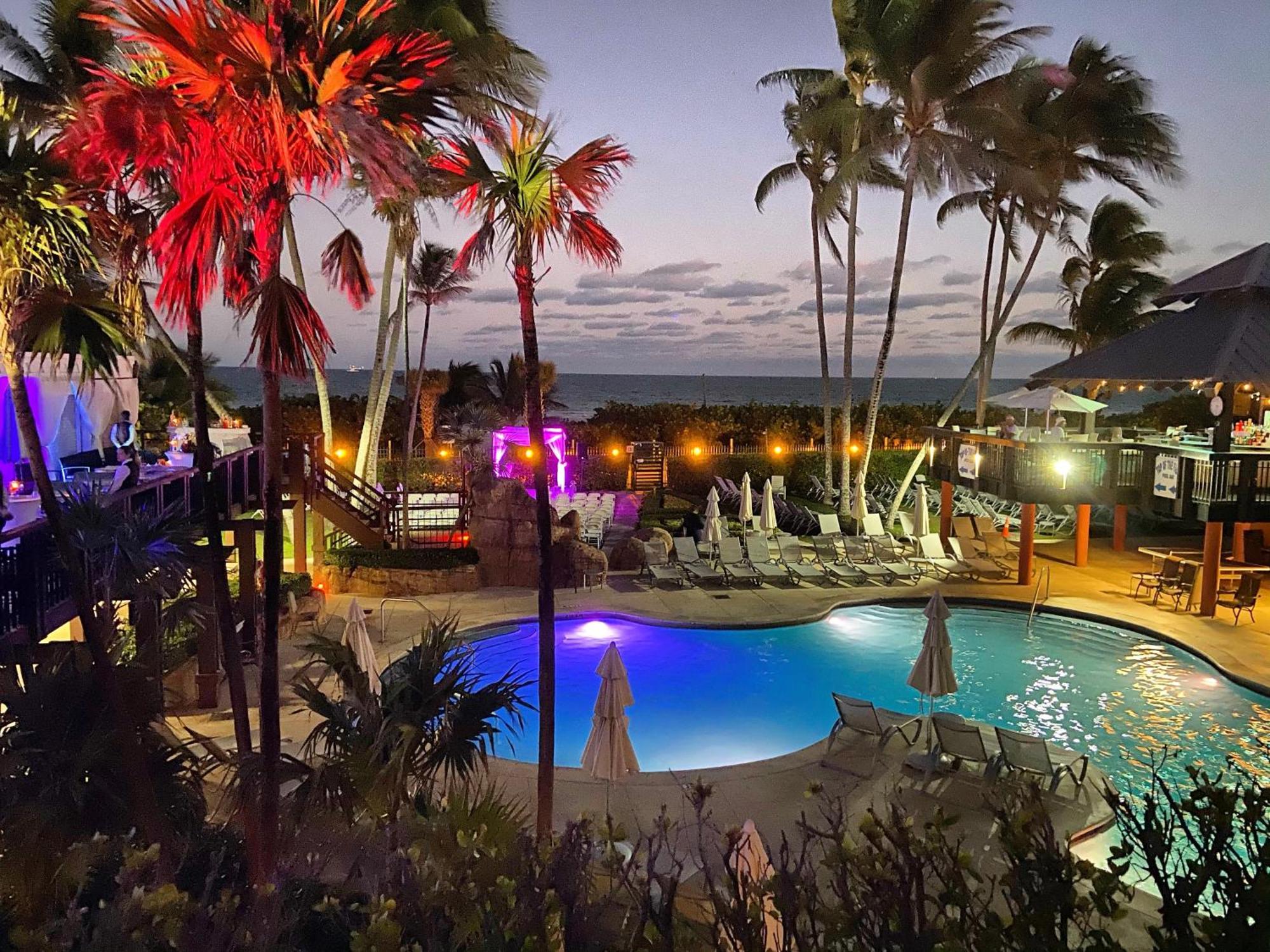 Alexander 1209 Beachfront Condo With 2 Pools , Beach Access, Sauna, Stores ไมอามีบีช ภายนอก รูปภาพ